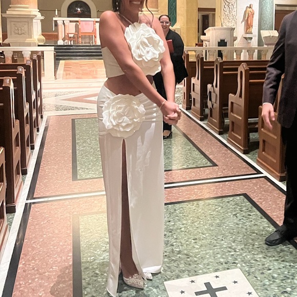 Artemis Gown - Picture 8 of 11